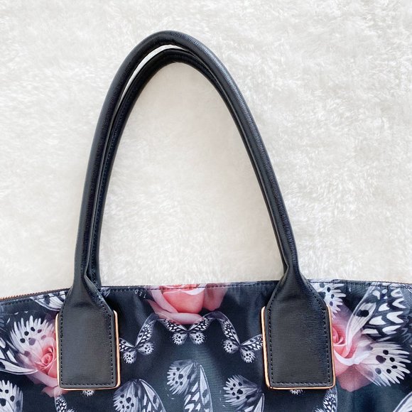 Ted Beaker Large Black Weekend/Travel Tote Bag 18"L x 8"W x 15"H - Picture 4 of 11